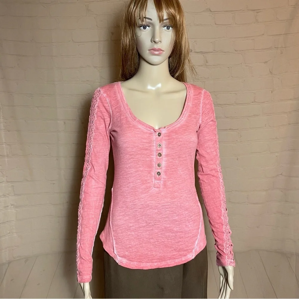 Free People Shell Stitch Long Sleeve Coral Pink Henley Size XS